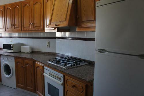 Apartamento Dos Dormitorios, Primera L�nea Y Aire Acondicionado