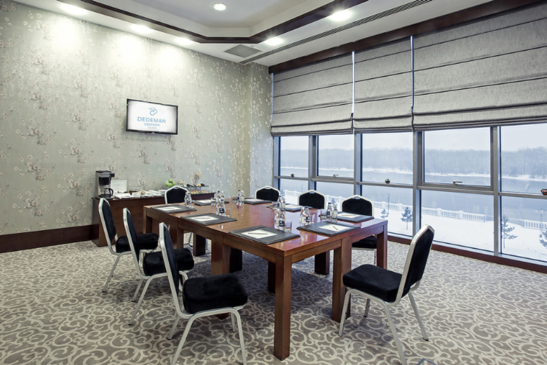 Dedeman Oskemen Tavros Hotel