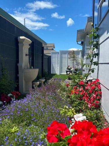 Apartamentos Maison Blue - Chic Inner City Townhouse