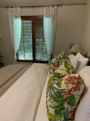 Olive Hill Guest Lodge