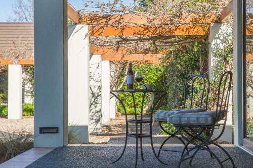 Olive Hill Guest Lodge