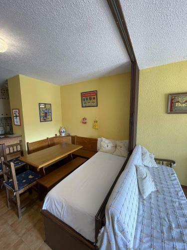 Apartamento Estudio Pe�ismar Ref 029