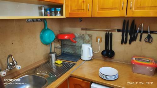 Unique Location Apartment With Parking