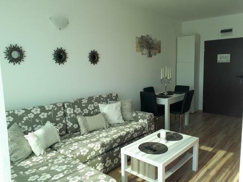 Apartamento Sch�ne 2 Zimmer Wohnung, 2 Min. Vom Strand Entfern