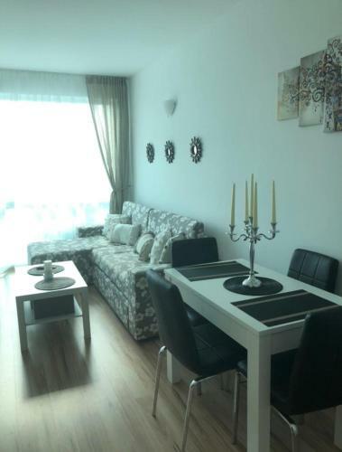 Apartamento Sch�ne 2 Zimmer Wohnung, 2 Min. Vom Strand Entfern