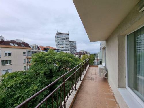 Flora - Beautiful *new* Apartment To The Beach