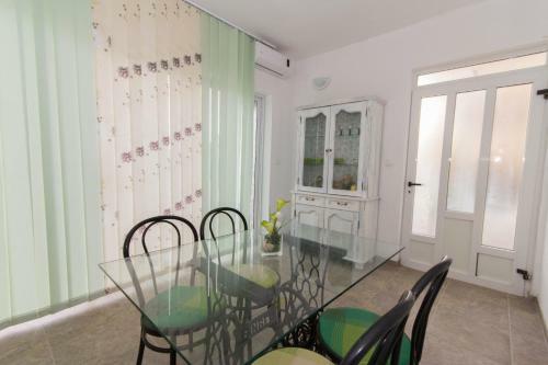 Apartments Kruno