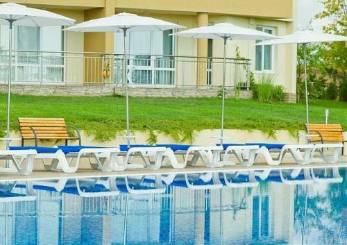 Apartamento ???????? Pines Beach Resort