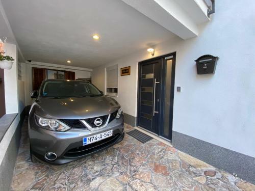 Hostal Apartments & Rooms Mostar Story