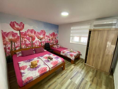 Galaxy Apartment