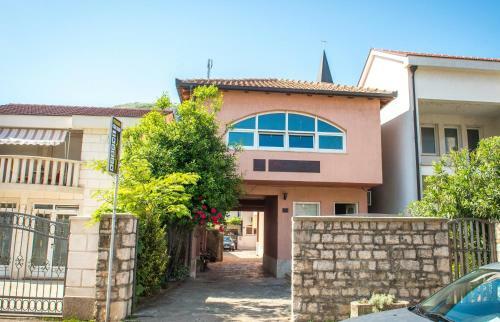 Hostal Guesthouse Stari Grad