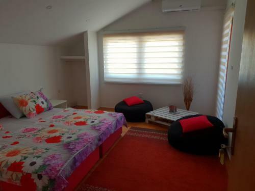 Hostel Enardi