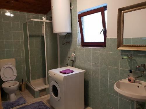 Hostel Enardi