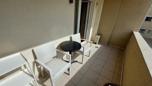 Queen's Apartman And Free Garage Parking
