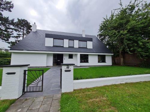 Apartamento The White Villa