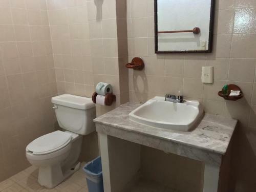 Hotel Yaxch�