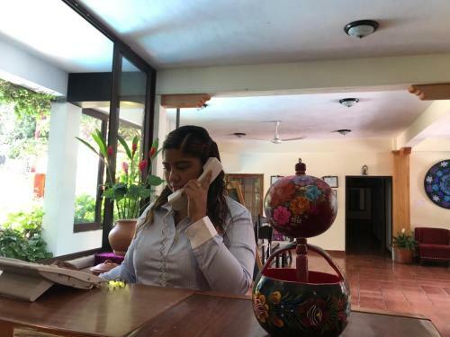 Hotel Yaxch�