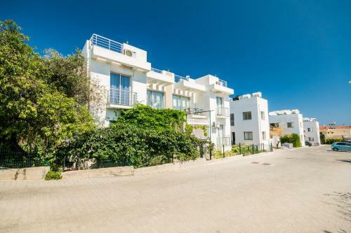Luxury Two-bedroom Apartment In Amazing Place Lukomorye E5
