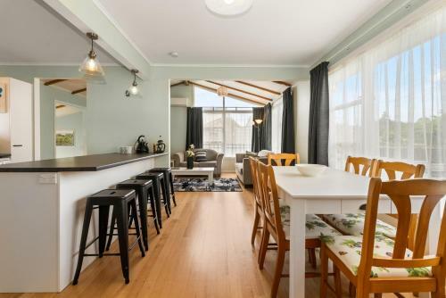 Fenton Retreat - Rotorua Holiday Home