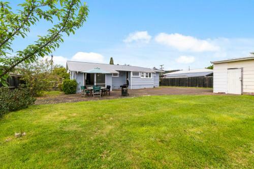 Fenton Retreat - Rotorua Holiday Home