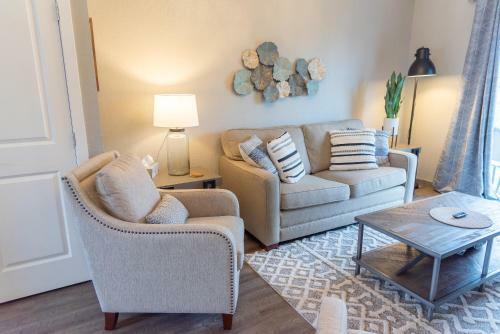 Motel Colony Suites
