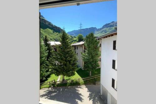Cosy 2-bedroom Apartment With Magnificent View.