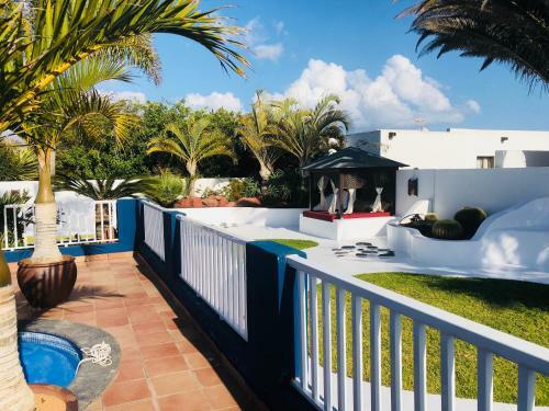 Villa Chao Private Heated Pool, Garden, Wifi, A/c
