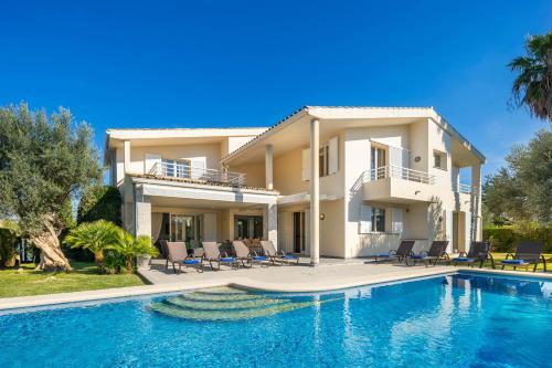 Villa With Private Pool In Port de Pollensa (Monxo)