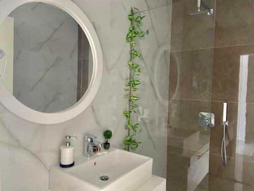 Sea Horizon Vsl Suites & Apartments