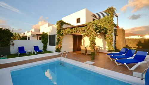 211 - Casa Elena 37 By Villas Now Ltd