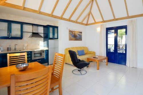 Immaculate 2-bed Apartment No 3 In Playa Blanca