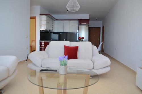 Tomas Apartment