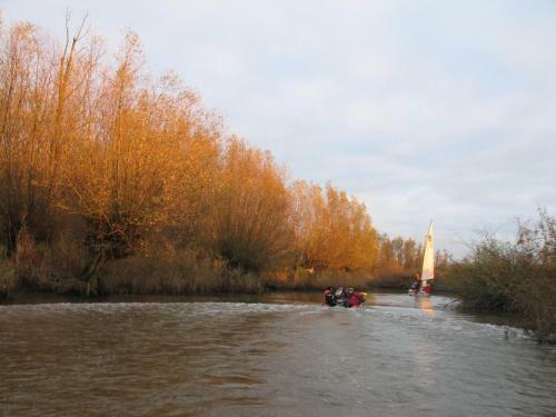 Albergue Bed And Breakfast De Biesbosch - In 't Riet