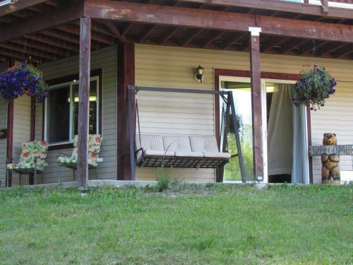 Peaceful 3 Bdrm Alaskan Getaway