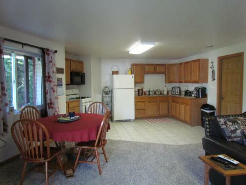 Peaceful 3 Bdrm Alaskan Getaway