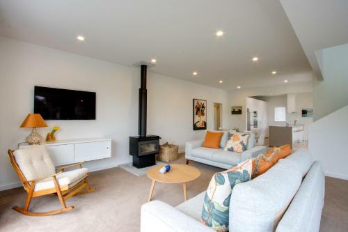 Bluff Hill Beauty - Bluff Hill Holiday Home