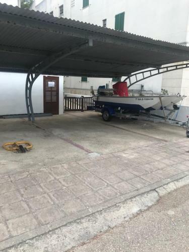 Beachfront Apartment With Sea Views And Free Wifi