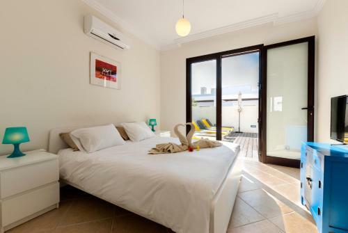 Lovely 3-bed Villa In Playa Blanca