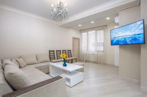 Central Yerevan 2 Bedroom Apartment,north Avenue
