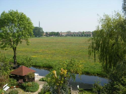 B&b-edam