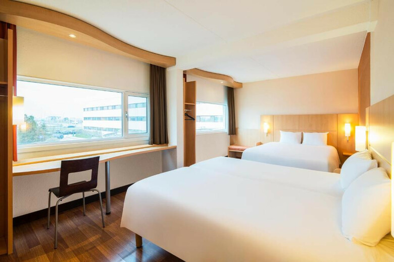 Hotel Ibis Schiphol Amsterdam Airport