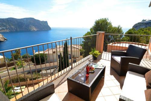 Sea Views Villa With Pool Port Andratx