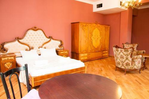 Hostal Chateau Gabriel