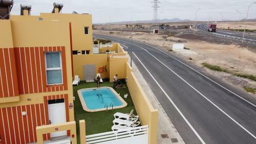 Mariposas Home Pool