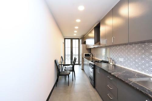Lovely 2-bedroom Apartment With Fantastic View