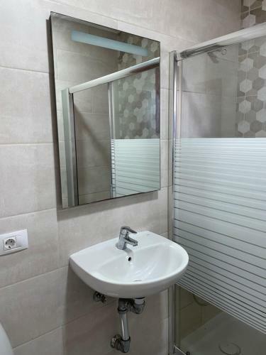 Apartamento El Olivar Playa Chica - 1�a - Arena