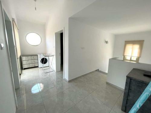 New Modern 4 Bed Villa Near Beach In Paphos
