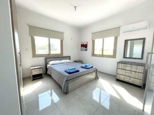 New Modern 4 Bed Villa Near Beach In Paphos