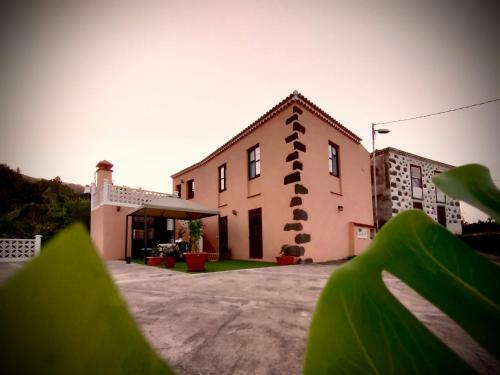 ''casa Leoncia'', Donde El Silencio Se Oye