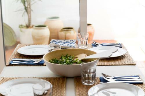 Tot Un Mon-beachfront House